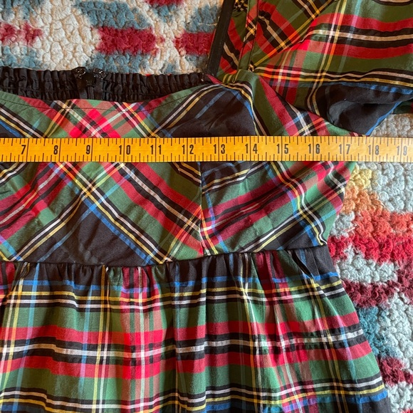 J. Crew Women's Puff Sleeve Mini Dress in Stewart Plaid Holiday Christmas Size 8 - Picture 6 of 15